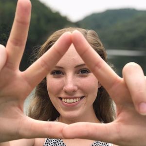 Meet your Posher, Elizabeth